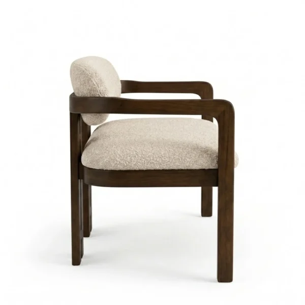 Three-legged sofa chair